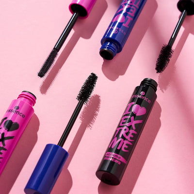 ESSENCE I LOVE EXTREME WATERPROOF VOLUME MASCARA - BLACK, 12ml. ESSENCE